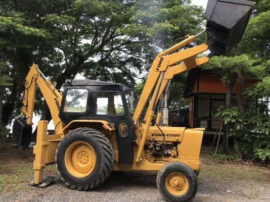 Ford 4000รถตักหน้าขุดหลังสภาพดีเก่าญี่ปุ่นมีใบอินวอยไม่เคยใช้ในไทย