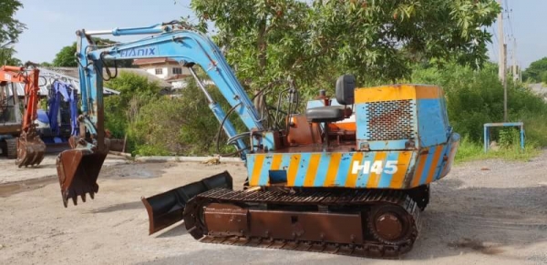 ขายด่วนรถแบคโฮฮิตาชีH45เทียบเท่าPC50เครื่อง4สูบปั่มแรงรถนอกเพิ่งนำเข้ามาใหม่ยังไม่เคยใช้งานในเมืองไทยเลย