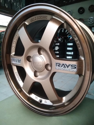 แม็กใหม่ te37 ขอบ 15 ราคา 7500 พร้อมยางไทย 11700 บาท