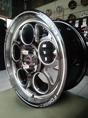 แม็กใหม่ลายลูกโม่ ขอบ 15 ราคา 8900 บาท