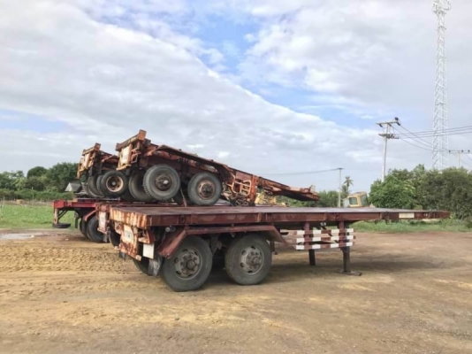 ขายพื้นเรียบและ หางก้างปลา 2 เพลา 7 หาง หางละ 100,000 บาท   4 หาง พื้นเรียบ 2 เพลา ยาว 8.5 เมตร เอกสารเล่มทะเบียน ม.79  3 หางละ 80,000 ก้างปลา 2 เพลา ยาว 7.5 เมตร (ไม่มีเล่มเล่มทะเบียน)  รถอยู่  นครปฐม โทร 0610710295