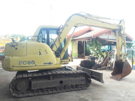 มาใหม่จ้า...KOMATSU PC60-7  เก่านอกแท้  เดิมๆๆ  มีลายแย๊ก  พร้อมผานหน้า...เครื่องปั๊มดี  พร้อมใช้  โทร  089-3818694  จ๊อย