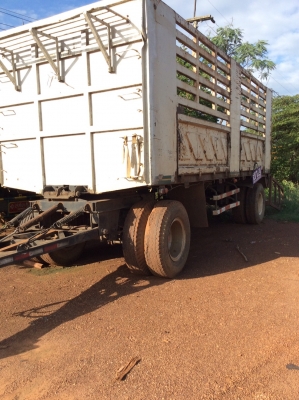 ขายลูกพ่วงสองเพลาสามมิตรไม่ดั้มพ์ ปี 50 ยาว 6.50 เมตรเอกสารพร้อมโอน 083-9628875,089-7020483