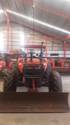 รถแทรกเตอร์มือสอง