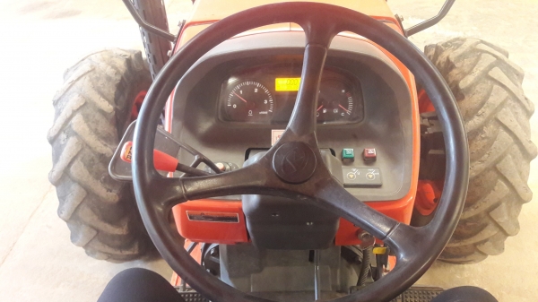 รถแทรกเตอร์มือสอง