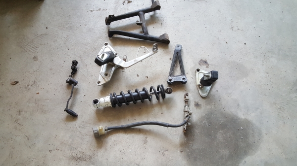 ขายอะไหล่เหลือใช้ครับ (เน้นโทรอย่างเดียวครับ)