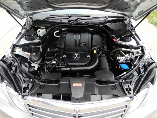 BENZ E250 1.8 CGI W212 BlueEFFICIENCY AT ปี 2011 โทร 062-991-6649 ดาวออโต้เบสท์