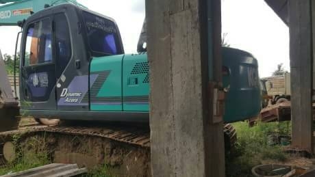 ขายคู่ Sk 200-6 YN 10 SK 200 -6 YN 08 เอกสารเล่มทะเบียนทั้งสองคันขายคู่ราคา 2000000 ต่อรองรถนครปฐม