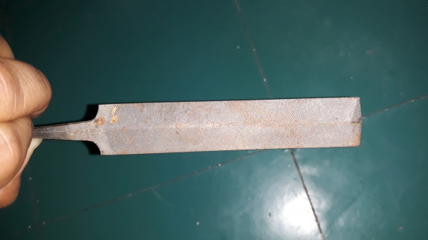 ขายตะไบขนนก MADE IN JAPAN. ใหม่เก่าเก็บมีสนิมผิว