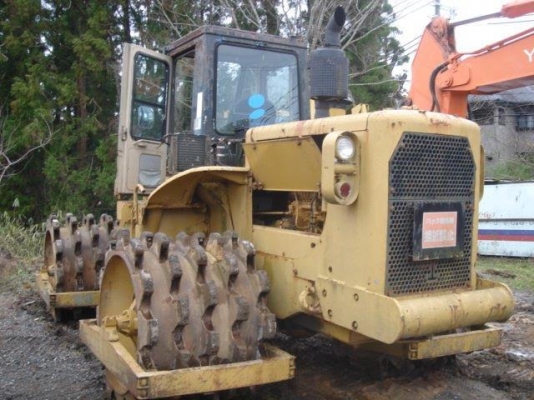 CATERPILLAR รุ่น 815 CATERPILLAR รุ่น 815