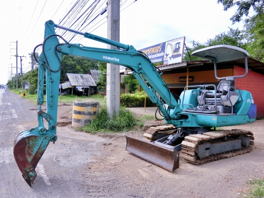 KOMATSU 30-7 ขนาดPC-30 <มีVDOให้ชม>รถเก่านอกมีเอกสารอินวอย☎️ติดต่อ 085-5632278 <ราคาต่อรองได้>