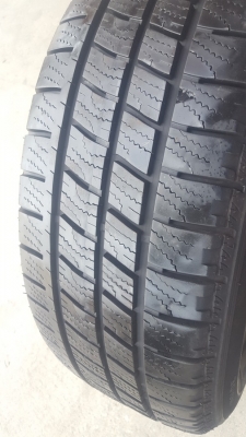 ขายยาง215/60/17 ปี 0716 GOODYEAR 4 ล้อ ขายยาง215/60/17 ปี 0716 GOODYEAR 4 ล้อ
