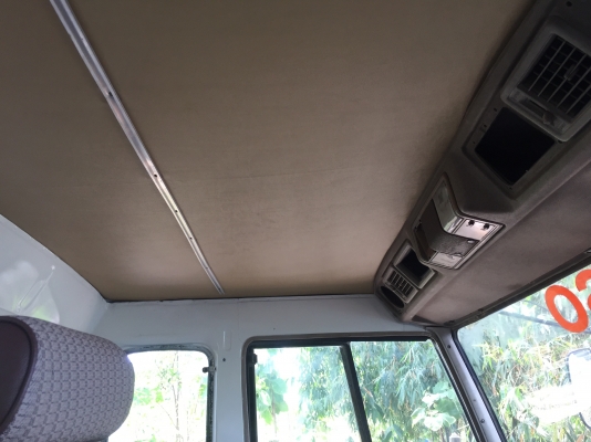 ขาย หัวสิบล้อ ( MITUBISHI. เฉินหลง สีใหม่.  ) เบาะภายในใหม่ อุปกรณ์ครบ