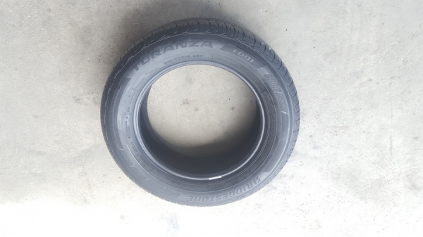 ขายยาง215/60/16 ปี 4615 BRIDGESTONE T001 4 เส้น ขายยาง215/60/16 ปี 4615 BRIDGESTONE T001 4 เส้น