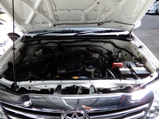 TOYOTA FORTUNER 2.7V AT ปี 2013 โทร 062-991-6649 ดาวออโต้เบสท์
