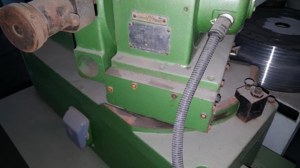 ขายครับขาย เครื่องลับคมดอกสว่าน เอ็นมิล สภาพตามรูป 25000 บาท 0814583376