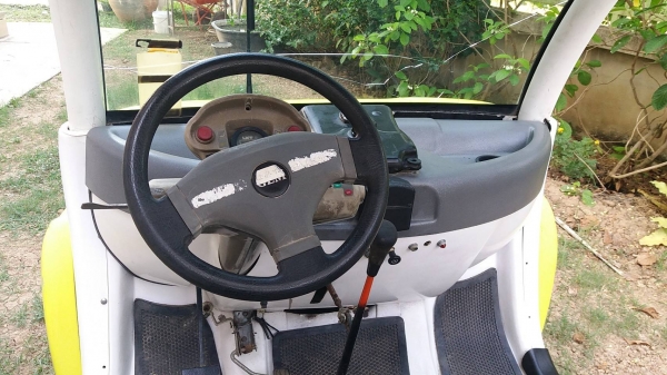 รถกอล์ฟน้ำมัน