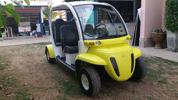 รถกอล์ฟน้ำมัน