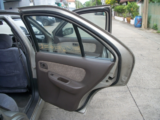 Nissan SUNNY ปี 1997