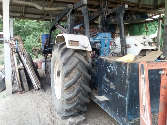 รถคีบอ้อย