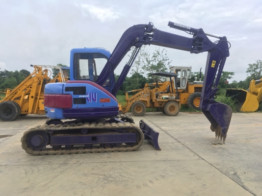PC75UU-2E ตัวเลขรถ: 6860