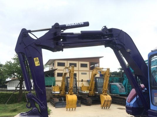 PC75UU-2E ตัวเลขรถ: 6860