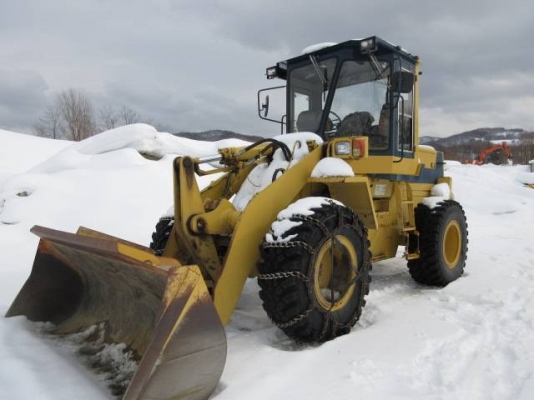เปิดจองครับ KOMATSU WA200-1 นำเข้าจากญี่ปุ่น โทร.090-986-2521 อ๊อบ