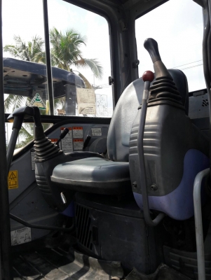 ขายจ้า..KOMATSU PC35MR-1  เก่านอกแท้..เดิมๆๆ  เครื่องปั๊มดี  พร้อมใช้  โทร  089-3818694  จ๊อย..