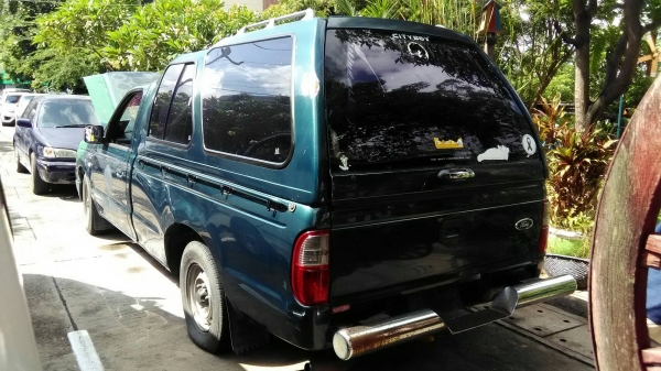 FORD หัวเดียว มือเดียว ปี 2004 เครื่อง 2500 พาวเวอร์พร้อม FORD หัวเดียว มือเดียว ปี 2004 เครื่อง 2500 พาวเวอร์พร้อม