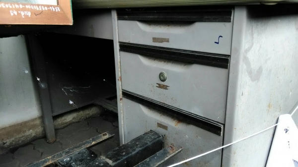 เหมา " ครุภัณฑ์ เก่า " เยอะ  9900 บาท  ( หลายรายการ )