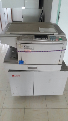 ขาย เครื่องถ่าย 2  เครื่อง ใช้งานได้เลย ( ลองได้ )