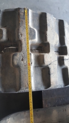 ขายแทรคยางมือสองสภาพ80\% ขนาดยาง 450x14.2x41 ข้อ เหมาะสำหรับ รถขุดขนาด6 ตัน เช่น PC60/CAT70 /SH60 สภาพสวยพร้อมใช้ ขายแทรคยางมือสองสภาพ80\% ขนาดยาง 450x14.2x41 ข้อ เหมาะสำหรับ รถขุดขนาด6 ตัน เช่น PC60/CAT70 /SH60 สภาพสวยพร้อมใช้