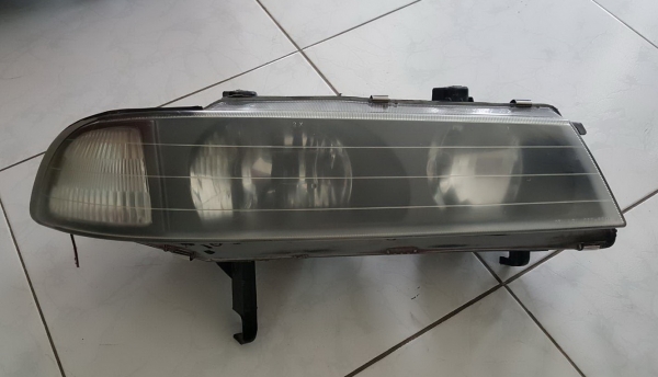 ไฟหน้า honda pelude