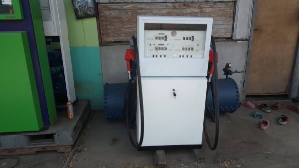 ตู้จ่ายน้ำมัน แบบ สองมือจ่าย แมคคานิค