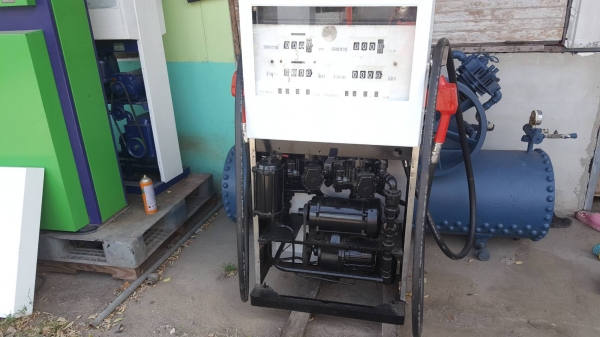 ตู้จ่ายน้ำมัน แบบ สองมือจ่าย แมคคานิค ตู้จ่ายน้ำมัน แบบ สองมือจ่าย แมคคานิค