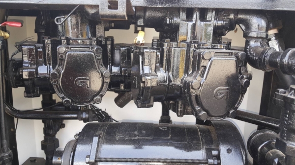 ตู้จ่ายน้ำมัน แบบ สองมือจ่าย แมคคานิค ตู้จ่ายน้ำมัน แบบ สองมือจ่าย แมคคานิค