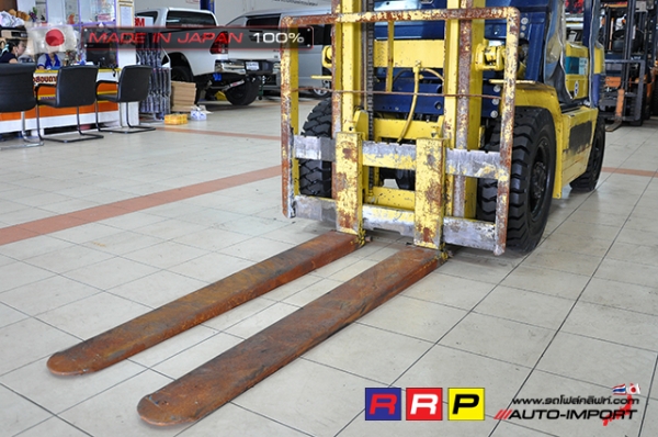 ขายรถโฟล์คลิฟท์มือสอง KOMATSU รุ่น FG20-11-466753 นำเข้าจากประเทศญี่ปุ่น 100\% ไม่เคยใช้งานในไทย