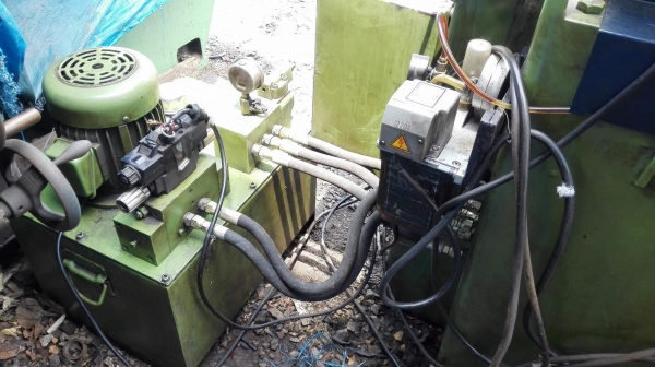 เครื่องเจียรราบใต้หวัน LAKON 618H ขนาดแม่เหล็ก 450x150 ไฟ 380V