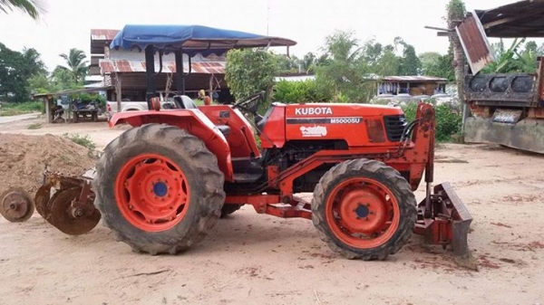 M5000  รถพร้อมใช้งาน เครื่องดี ดันหน้า ผาลหลัง  เอกสารทะเบียนพพร้อม