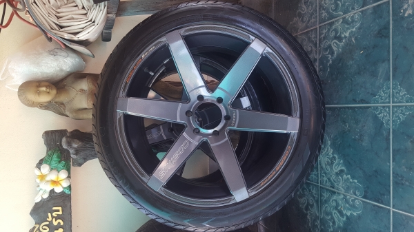 ขายล้อแม็กcosmis s1 22x9.5+0