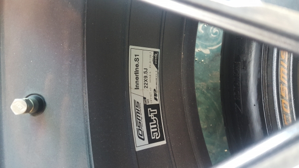 ขายล้อแม็กcosmis s1 22x9.5+0