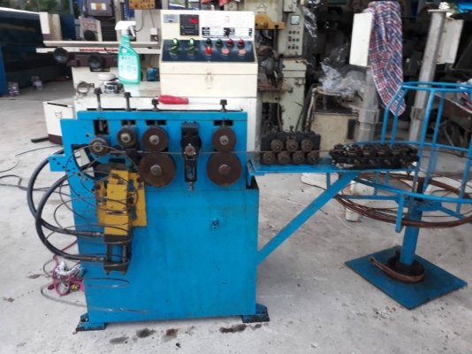 ขายเครื่องม้วนสปริงออโต้พร้อมใช้ม้วนได้โต6มิลพร้อมใช้ครับ