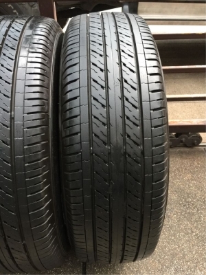 ยาง Dunlop 215 65 16 ปี17 มีให้เลือก2ชุด ดอกเต็ม ไม่มีปะ ใช้ยาว ราคาไม่แพง
