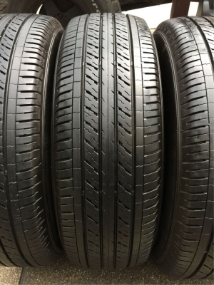 ยาง Dunlop 215 65 16 ปี17 มีให้เลือก2ชุด ดอกเต็ม ไม่มีปะ ใช้ยาว ราคาไม่แพง