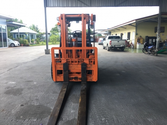 ขายรถยกโฟน์คลิฟท์ยี่ห้อTOYOTA5FD45 3เมตรเข้าตู้