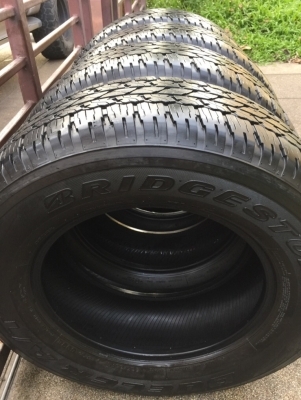 ยาง Bridgestone 265 65 17 ปี17 ดอกเต็ม ใช้ยาว ราคาไม่แพง