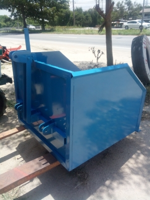 ขายตักปุ๋ยรถไถ 10000 บาท