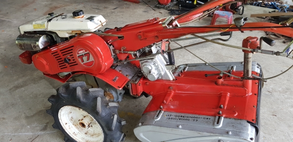 รถพรวนดิน 7 แรง เบนซิน ใบตีดิน 80 \% รถพรวนดิน 7 แรง เบนซิน ใบตีดิน 80 \%