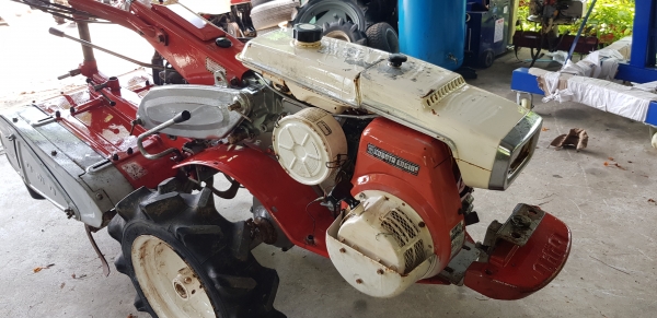 รถพรวนดิน 7 แรง เบนซิน ใบตีดิน 80 \% รถพรวนดิน 7 แรง เบนซิน ใบตีดิน 80 \%