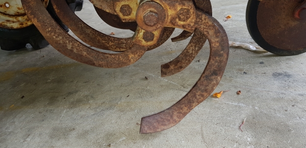 รถพรวนดิน 7 แรง เบนซิน ใบตีดิน 80 \% รถพรวนดิน 7 แรง เบนซิน ใบตีดิน 80 \%